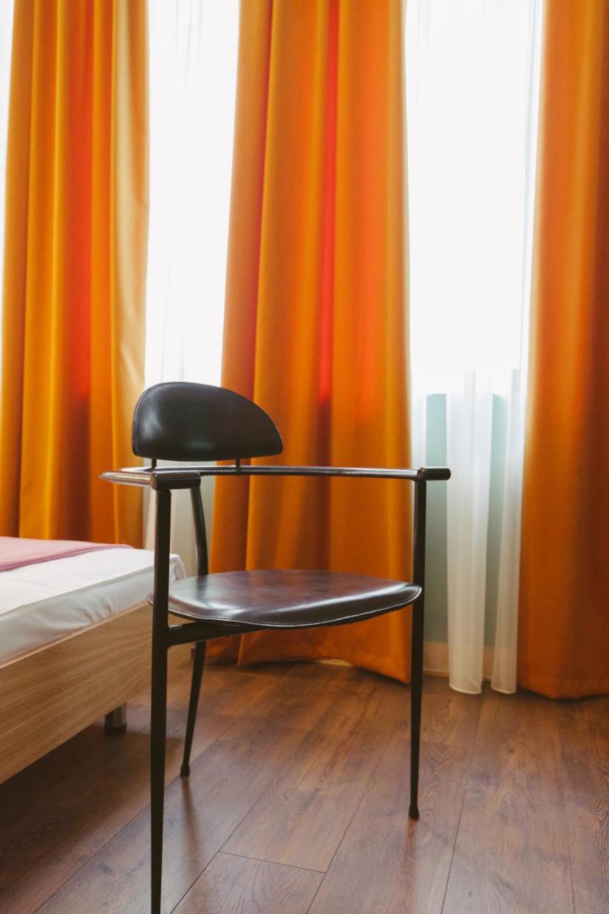 G.Vino Boutique Hotel Tiflis Habitación foto