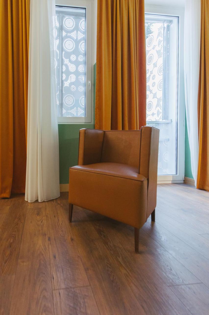 G.Vino Boutique Hotel Tiflis Habitación foto
